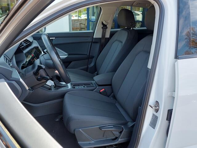 Audi Q3 Sportback 45 TFSI e Edition Plug-In Hybrid | Origineel NL | Apple Carplay+Android Auto | Clima | Adap.Cruise | Dodehoek+Rijstrook+Licht+Regensensor | Led Koplampen | Pdc V+A | Privacy Glass | 17''lm