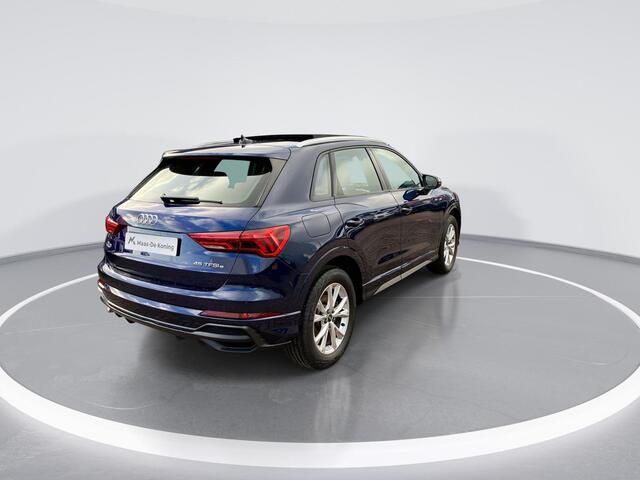 Audi Q3 45 TFSIe 180kW/245PK S Line · Panoramadak · Camera · Apple/Android Car Play · Drive select · Leder/Stof