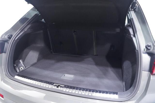 Audi Q3 35 TFSI Advanced edition Plus NAP Rijklaar! Led koplampen Camera Sportstoelen Leder/alcantara Apple Carplay/Android auto