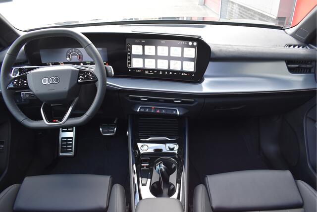 Audi Q3 35 TFSI S line S tronic NIEUWE TYPE, Panorama, Elek. trekhaak, Adaptive cruise, Camera, Virtual, Stoelverwarming