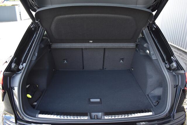 Audi Q3 35 TFSI S line S tronic NIEUWE TYPE, Panorama, Elek. trekhaak, Adaptive cruise, Camera, Virtual, Stoelverwarming