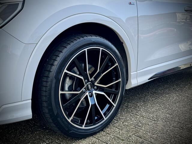 Audi Q3 35 TFSI 150PK S-Line Black Edition Camera Navi 20''