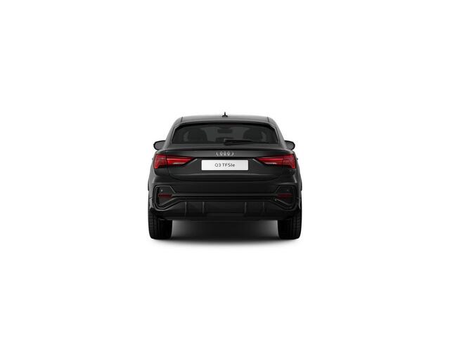 Audi Q3 Sportback 45 TFSI e S Edition | 245 PK | SoH 88% | Navigatiesysteem | 19" LM velgen | Cruise control | S line |