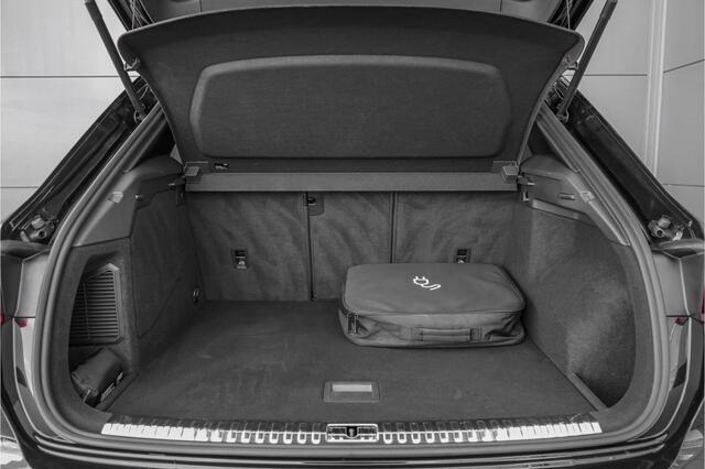 Audi Q3 45 TFSI e S-Line LED CarPlay Stoelverw 19"