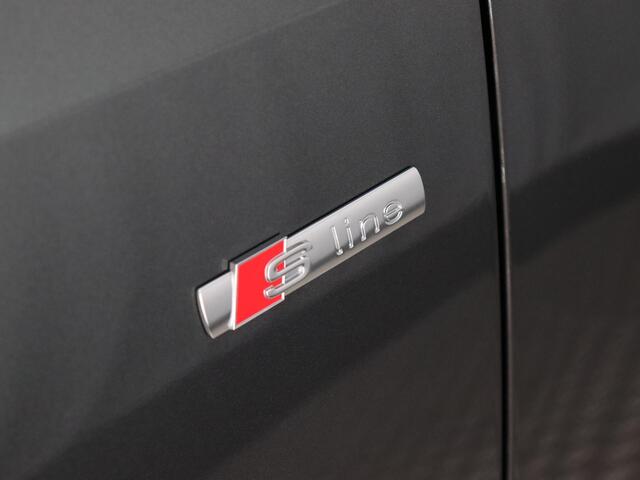 Audi Q3 Sportback 35 TFSI S Edition Competition S-Line (Elek. Trekhaak / Pano / ACC / Navi / Carplay)