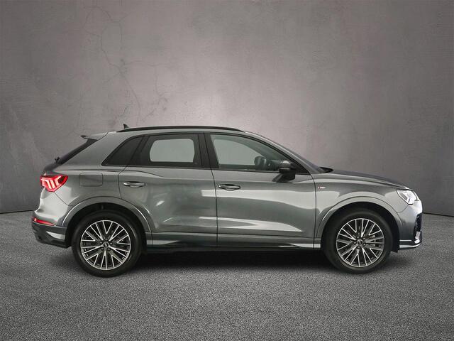 Audi Q3 45 TFSI e S edition | Trekhaak | Achteruitrijcamera | Cruise control | Elektrische achterklep | Navigatie | LED koplampen