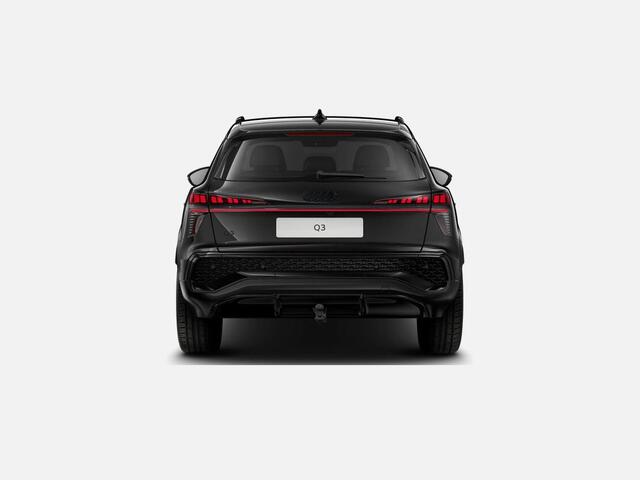 Audi Q3 1.5 200kW e-hybrid S edition 272 PK · Tech plus · Trekhaak Elek. wegklapbaar · Glazen panoramadak