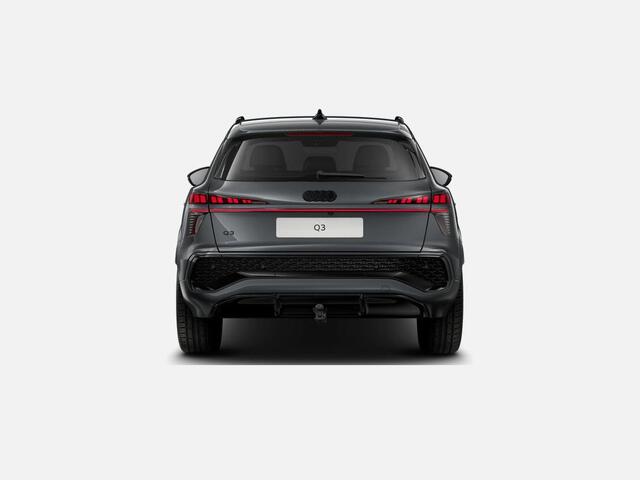 Audi Q3 1.5 200kW e-hybrid S edition 272 PK · Tech plus · Trekhaak elek. wegklapbaar · Glazen panoramadak