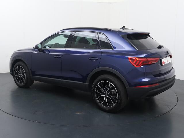 Audi Q3 45 TFSI e Advanced edition | 245 PK | Voorstoelen verwarmd | Adaptive cruise control | Parkeersensoren |