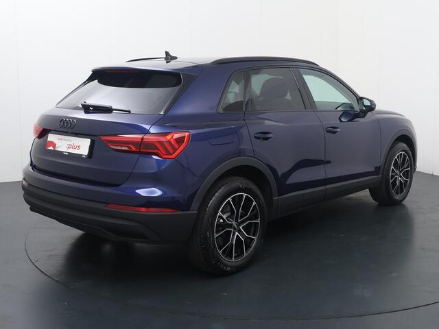 Audi Q3 45 TFSI e Advanced edition | 245 PK | Voorstoelen verwarmd | Adaptive cruise control | Parkeersensoren |