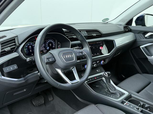 Audi Q3 45 TFSI e Advanced edition | 245 PK | Voorstoelen verwarmd | Adaptive cruise control | Parkeersensoren |