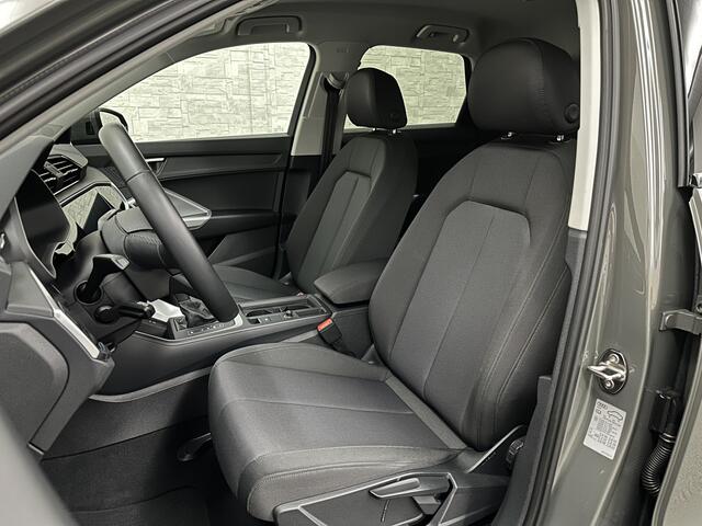 Audi Q3 45 TFSI e 245PK Hybrid | 96% SOH | Cruise Contol | Getint Glas | Dodehoek | Carplay | Navi | Chronos Grau | Side Assist | 30dkm! | 2022 | Rijklaarprijs incl. 12 mnd. Bovag Garantie.