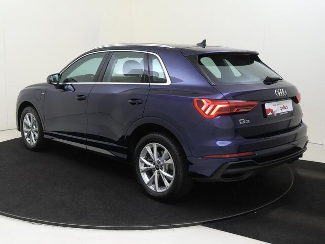 Audi Q3 45 TFSI e S edition | SoH 100% | Panoramadak | 360 Camera | Virtual cockpit Plus | Navigatie | Dodehoek detectie | Sonos Premium 3D audio | Parkeer assistent |