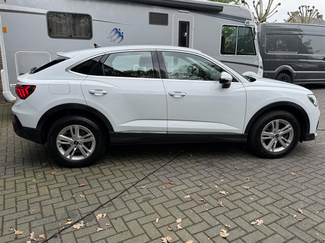 Audi Q3 Sportback 45 TFSI e S Edition PHEV 267 pk Automaat plug in .Navi.Adapt cruise ,Elc a klep, Carplay. Digtaal Cockpit.stoel verwarming.sfeerverlichting .dodehoek detectie.