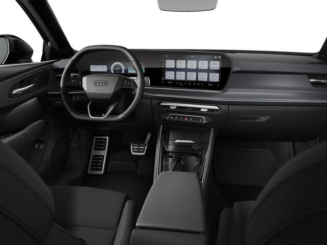 Audi Q3 1.5 200kW e-hybrid S edition 272 PK · Trekhaak elek. wegklapbaar · Exterieurpakket zwart · Driespaaks lederen sportstuur verwarmbaar