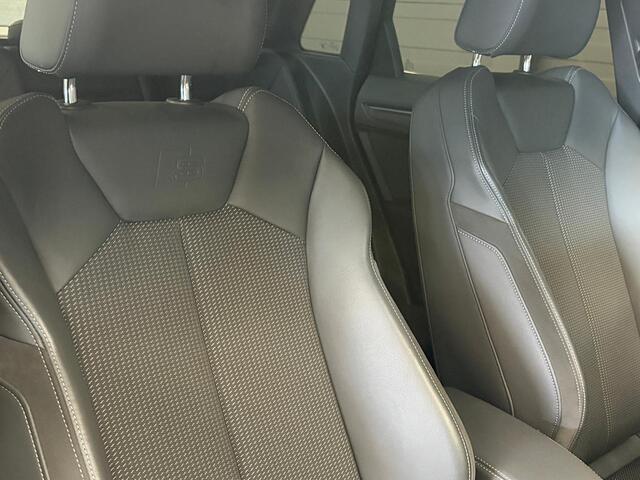 Audi Q3 4.5 TFSIe S line | 1e Eigenaar | Matrix LED | Camera | Adaptive Cruise