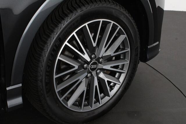 Audi Q3 45 TFSI e S line edition > 2x S line/Camera/19 inch/Sfeerverlichting/Plug in hybride...