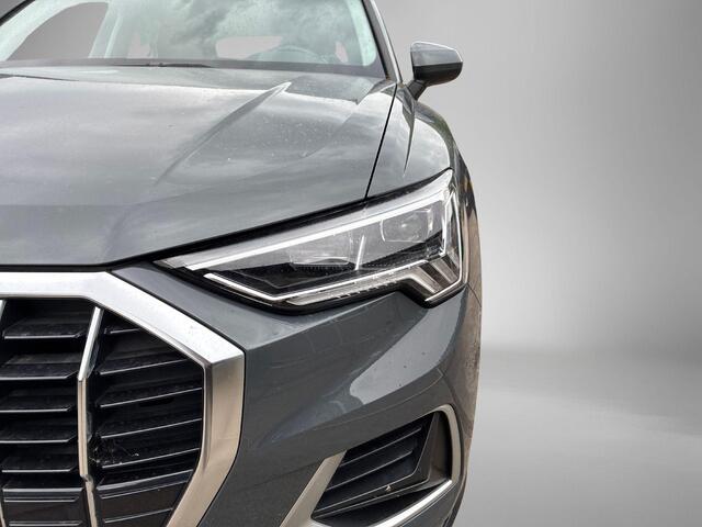 Audi Q3 35 TFSI 150pk S-Tronic Business Edition · Trekhaak inklapbaar · Apple/Android Car Play · Adaptive Cruise Control · Navigatie · Clima · Virtual Cockpit · Elektrische Achterklep ·