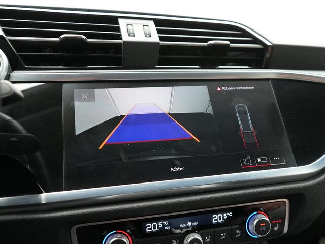 Audi Q3 45 TFSI e PHEV 245pk Dealer O.H. | Trekhaak Af Fabriek | Panodak | Camera | Alcantara Sportstoelen Verwarmd | Apple Carplay | Keyless | Blis | LED Koplampen | Virtual | Navigatie | DAB | Plug In Hybrid |