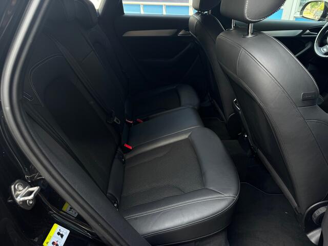 Audi Q3 2.0 TFSI quattro Sport Advance Sport GRATIS Afleverpakket! | Trekhaak | Voorstoelen Verwarmd |
