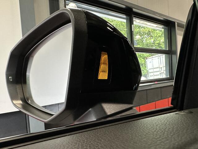 Audi Q3 Sportback 35 TFSI 3xS-Line Trekhaak|Keyless|Sfeerlicht|Camera|Panorama|Full Option