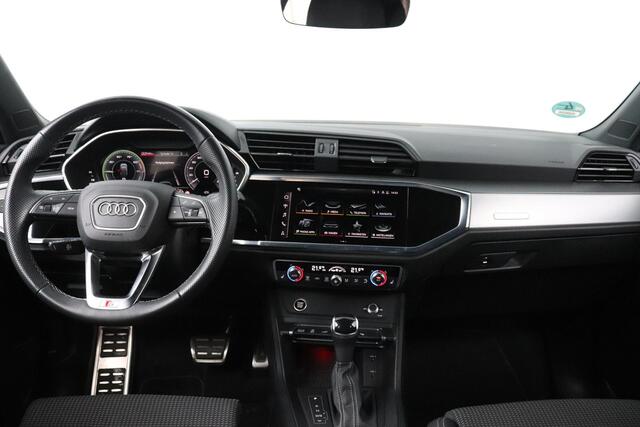 Audi Q3 Sportback 45 TFSI e S Edition | S-Line | 360 Camera | Sfeerverlichting | Trekhaak | SoH 100% |
