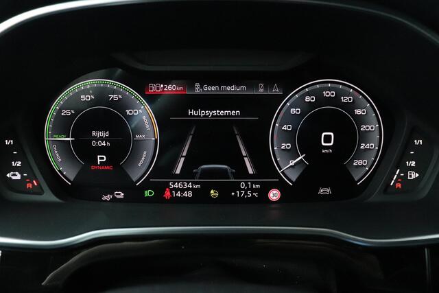 Audi Q3 Sportback 45 TFSI e S Edition | S-Line | 360 Camera | Sfeerverlichting | Trekhaak | SoH 100% |