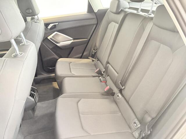 Audi Q3 35 TFSI Pro Line business
