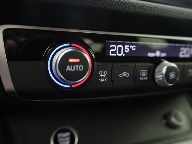 Audi Q3 45 TFSIe 180kW/245PK S Line · Panoramadak · Apple/Android Car Play · Camera + Parkeersensoren · Dodehoeksensoren · Drive select · Elektrische stoelverstelling ·