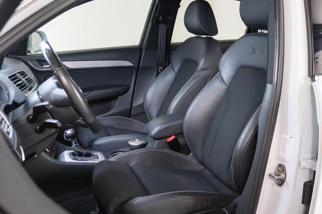 Audi Q3 1.4 TFSI CoD S-Line, Camera, LED koplampen, Trekhaak, Cruise Control, Stoelverwarming, Navigatie