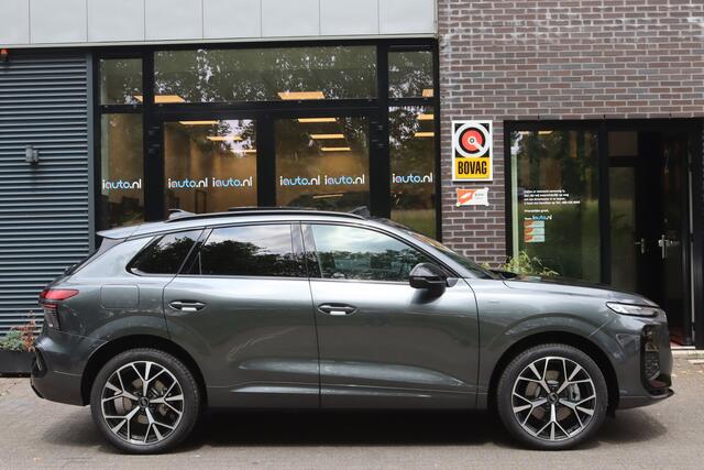 Audi Q3 1.5 200kW 272pk e-hybrid S-Line Pano/Leder/Tech Plus/Matrix LED/Camera/Elek-klep/Keyless/20"/ACC/Trekhaak wegkl.