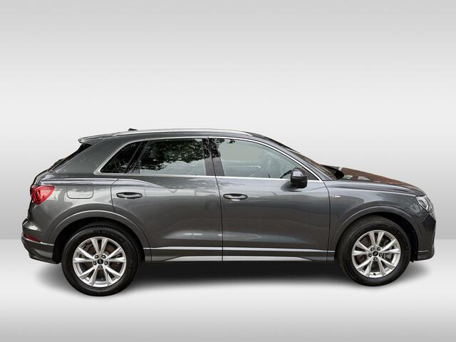 Audi Q3 45 TFSI e S edition | stoelverwarming | 18 inch velgen | automaat | applecarplay/android auto |