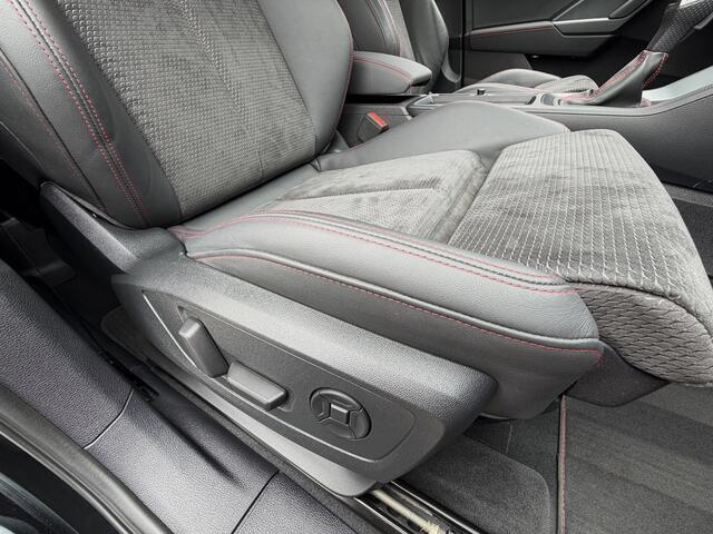 Audi Q3 45 TFSI-e AUT *!* S-LINE *!* NAVI/ MATRIX/ RADAR/ 19 INCH/ BLACK OPTIEK *!*