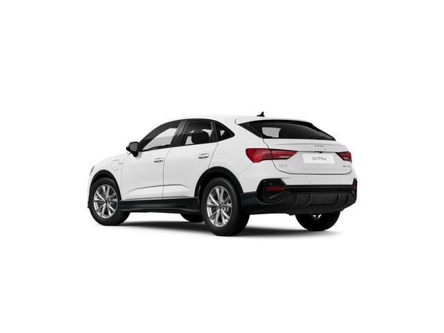 Audi Q3 Sportback 45 TFSI e S Edition | 245 PK | SoH 89% | S line | Achteruitrijcamera | Dodehoek detectie | Adaptive cruise control | Apple Carplay/Android Auto |