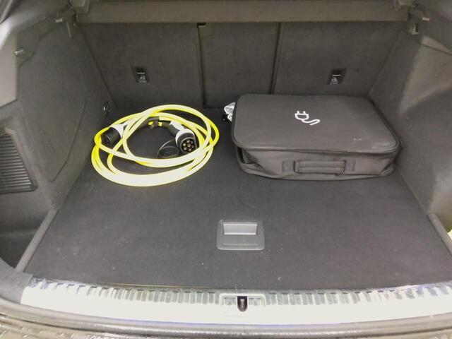Audi Q3 45 TFSI e S edition Camera | Sonos | Leder