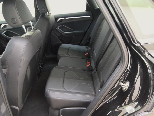 Audi Q3 45 TFSI e S edition Camera | Sonos | Leder