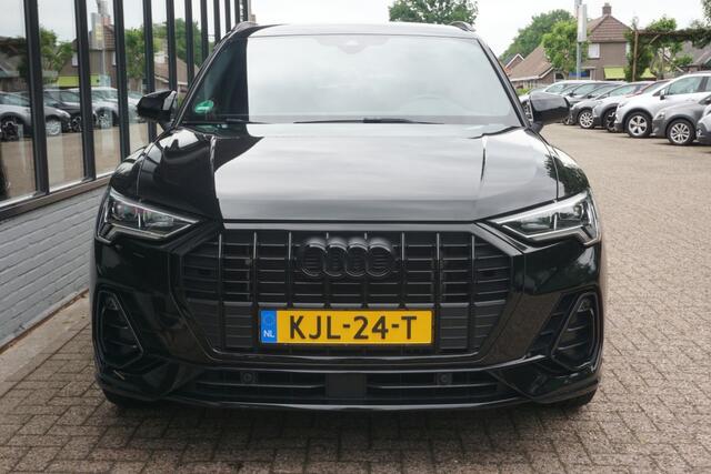 Audi Q3 45 TFSI e S edition Camera/Navi/20 Inch!