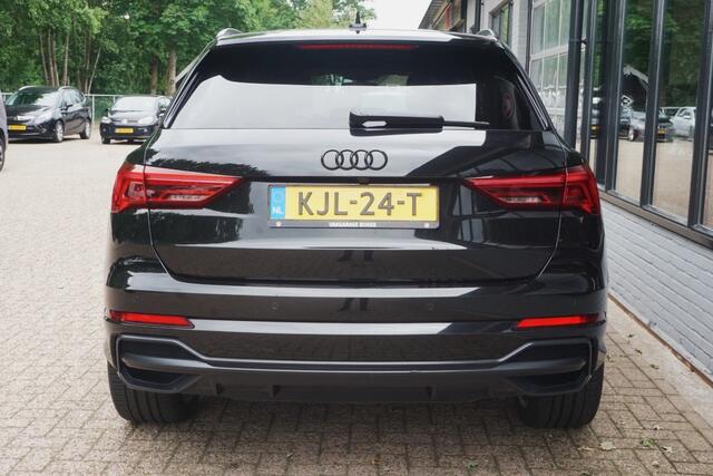 Audi Q3 45 TFSI e S edition Camera/Navi/20 Inch!