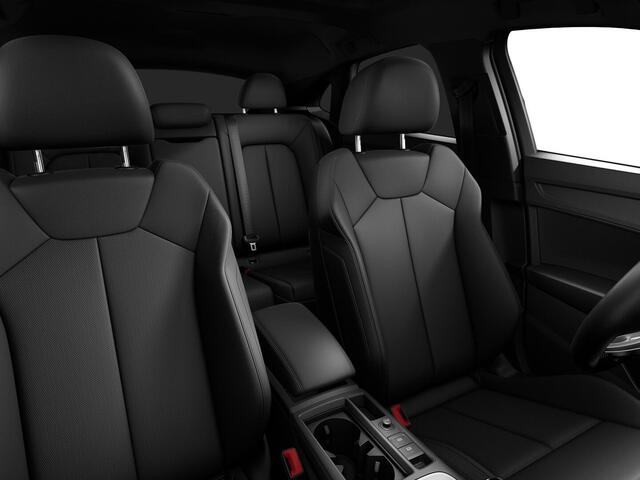 Audi Q3 Sportback 45 TFSI e Business Edition | 245 PK | Trekhaak | Panoramadak | 360 graden camera | Matrix LED | Navigatiesysteem |