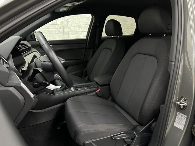 Audi Q3 Sportback 45 TFSI e 245pk S-Line | ACC | Trekhaak | Zwarte Hemelbekleding | Navi Plus | Lane Assist | Dodehoek | Lane-Assist | Stoelverwarming | Climate-Control | LED | Interieur-Voorverwarming | Bovag Garantie |