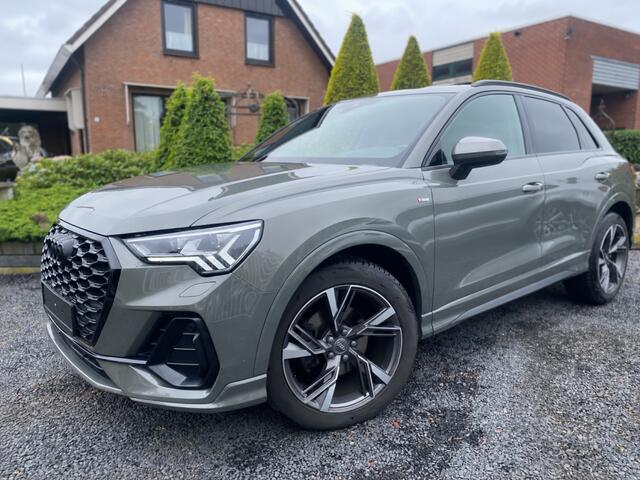 Audi Q3 35 TFSI S-Line edition LED Matrix Panoramadak Standkachel Audi Exlusive