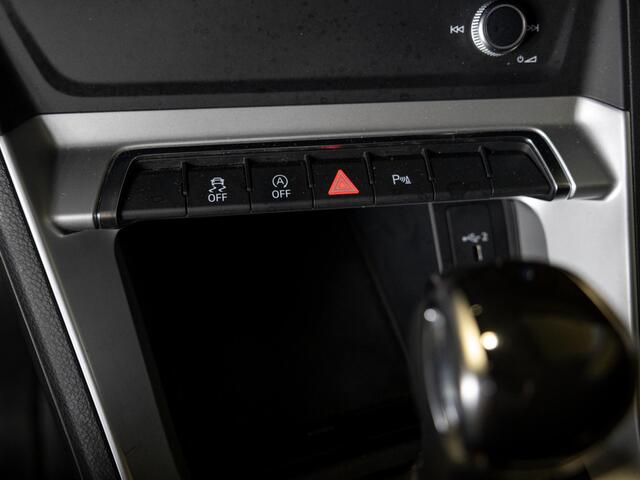 Audi Q3 35 TFSI Advanced Pro Line Business / 150pk / Trekhaak / Bang & Olufsen / Achteruitrij camera / Stoelverwarming / Leder /