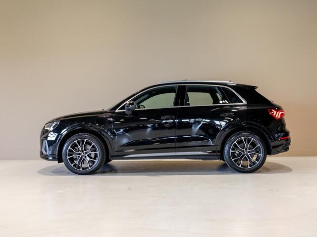 Audi Q3 45 TFSI e 2x S-Line edition / 245pk / Panorama dak / Keyless / Sfeerverlichting /