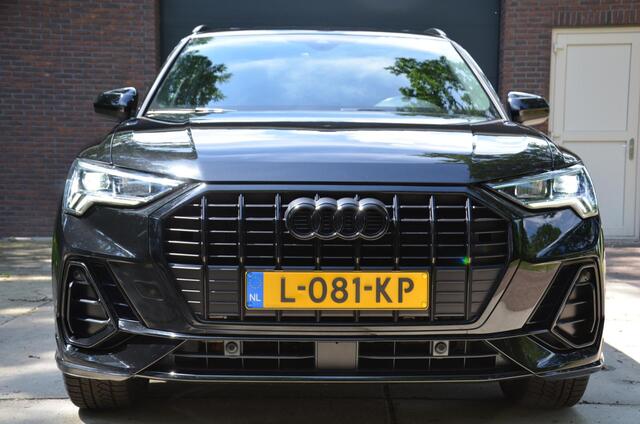 Audi Q3 35 TFSI S Line edition Automaat/Navi/Virtual-Dashbord/Navi/Cruise control adaptief met Stop&Go/Ecc/Pdc/Panoramadak/Privacy-Glass/Wegklapbare trekhaak