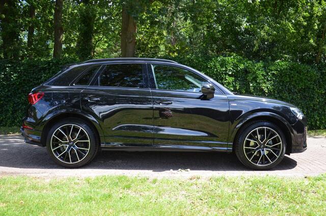 Audi Q3 35 TFSI S Line edition Automaat/Navi/Virtual-Dashbord/Navi/Cruise control adaptief met Stop&Go/Ecc/Pdc/Panoramadak/Privacy-Glass/Wegklapbare trekhaak