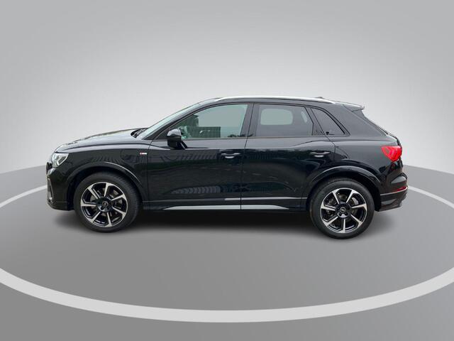 Audi Q3 45 TFSIe 180kW/245PK S Line · Apple/Android Car Play · Navigatie · Camera + Parkeersensoren