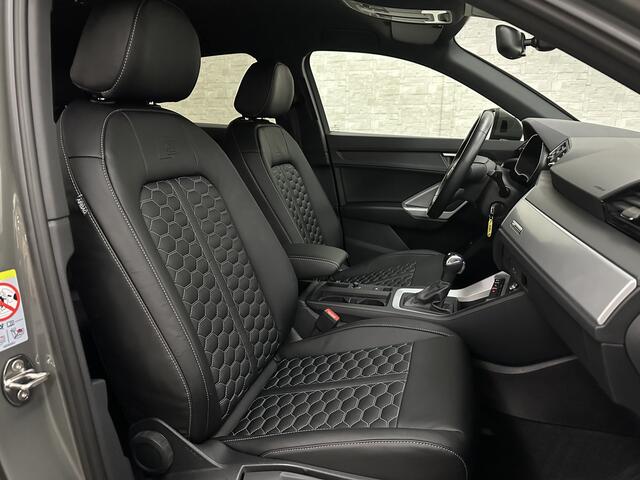 Audi Q3 Sportback 45 TFSI e 245pk S-Line | #RS-Leder | ACC | Trekhaak | Zwarte Hemelbekleding | Navi Plus | Lane Assist | Dodehoek | Lane-Assist | Stoelverwarming | Climate-Control | LED | Interieur-Voorverwarming | Bovag Garantie |
