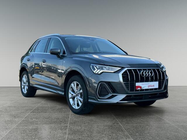 Audi Q3 45 245pk TFSI e S edition MMI navigatie plus | Adaptive cruise control | Parkeerhulp plus