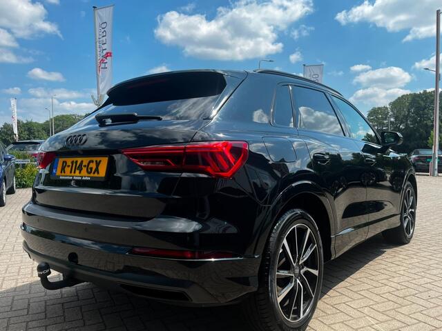 Audi Q3 35TFSi S-Line Blackline Navi Matrix Camera Apple Car Cruise trekhaak