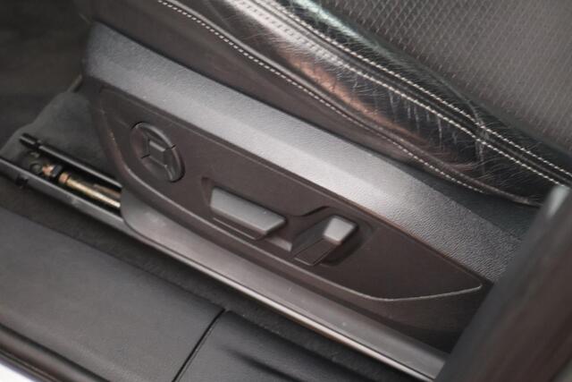 Audi Q3 40 TFSI 190pk quattro edition one Trekhaak Camera Keyless Virtual Cockpit Panoramadak Navigatie S-Line